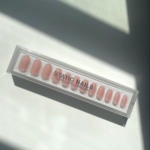 Static Nails • Matte Coffin in Rose